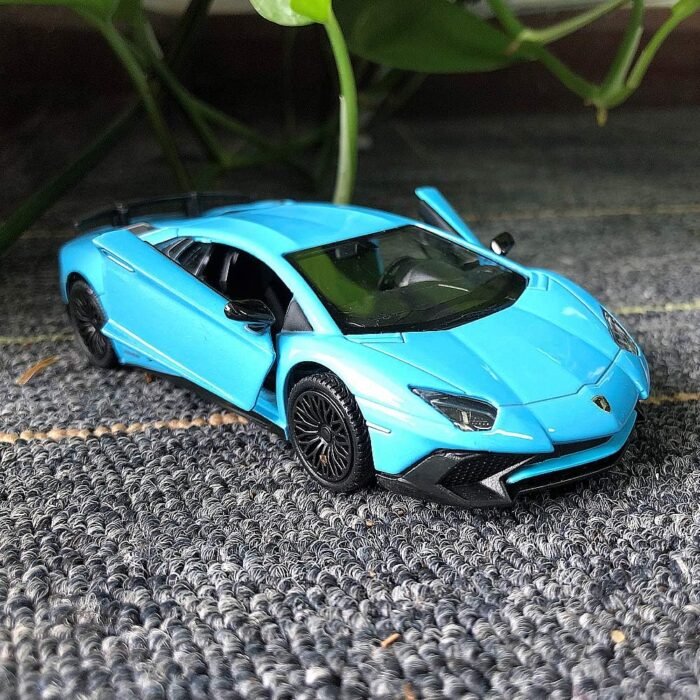 1/36 Scale Aventador LP700-4 Casting Car Model, Zinc Alloy Pull Back Vehicles